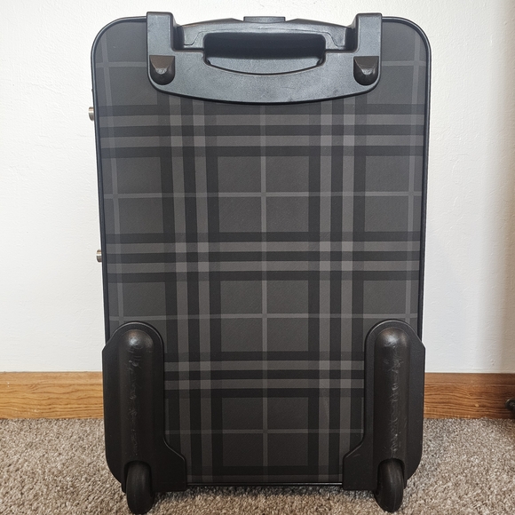 Burberry Black and Gray Checkered Travel Bag - Picture 3 of 8